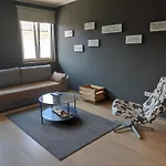 Apartment Deak *
