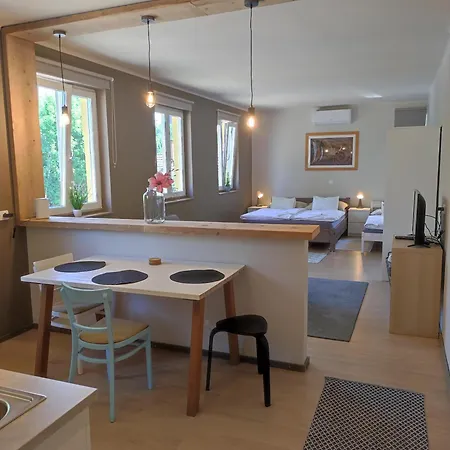 Deák Apartamento *
